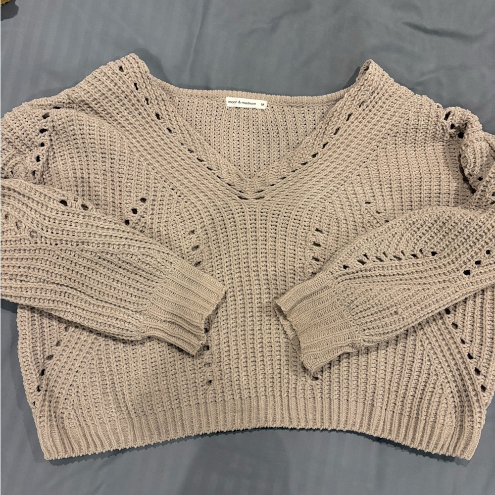 moon & madison Off-the-Shoulder Sweater in Taupe